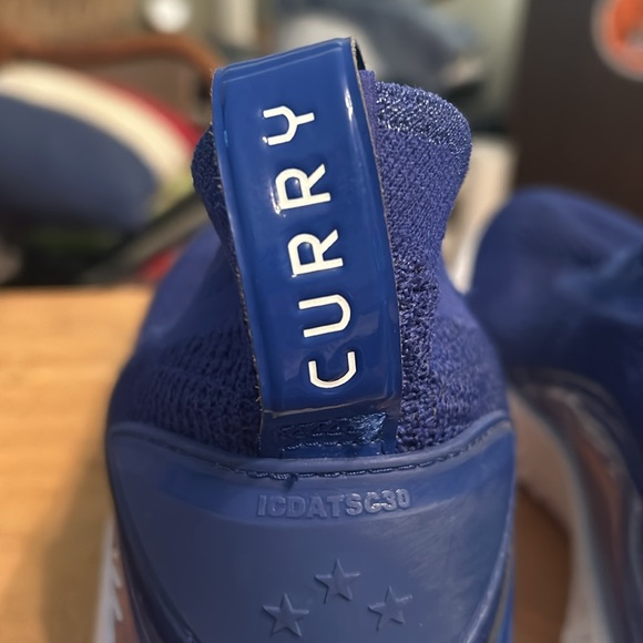 Under Armour Curry Flow 8 - Picture 3 of 4